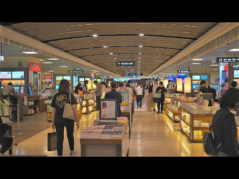 교보문고 본점 광화문점 학창시절의 추억속으로 📚Kyobo Book Center Kwanghwamun Seoul Korea 4K HDR