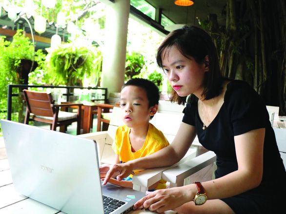When Parents Homeschool Their Children In Vietnam | Tuoi Tre News