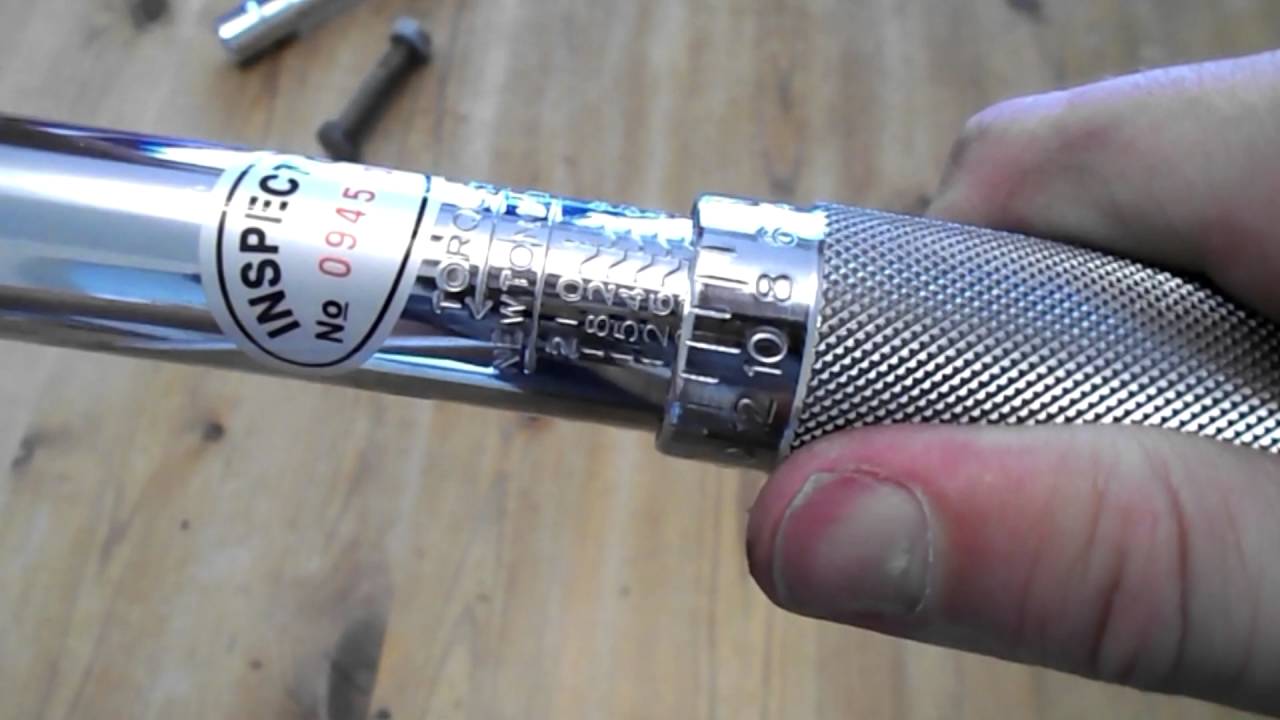 How To Use A Torque Wrench - Youtube