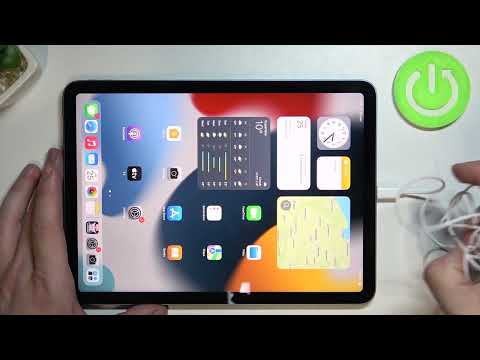 How to Connect Headphones with iPad Air 2022 - Apple iPad Air 5th Gen WiFi