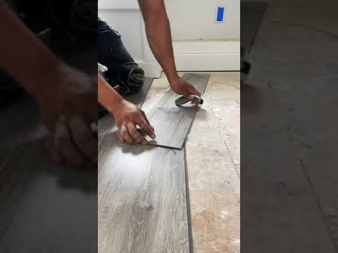 Floor laminate installation